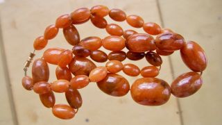 FLAPPER LENGTH,  CHUNKY,  VINTAGE,  FAUX AMBER NECKLACE 6