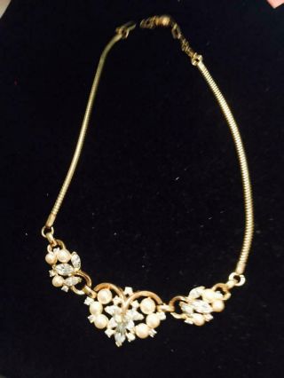 Necklace Trifari Signed Gold Wash With Clusters Of Faux Pearl And Faux Diamond