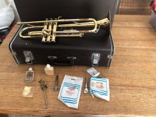 Yamaha Ytr - 232 Trumpet Vintage C1969 - 83 080546 A Case And More Two Mouthpieces