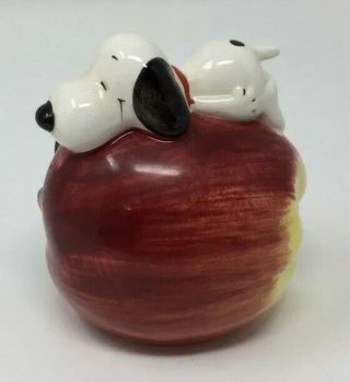 Rare Vintage 1966 Snoopy United Feature Syndicate Ceramic Snoopy Apple Bank
