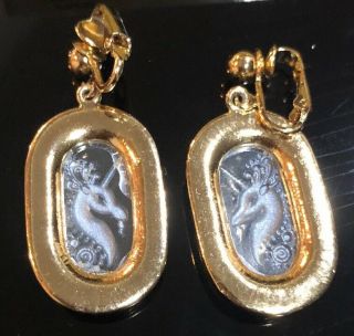 VINTAGE WHITING And DAVIS SIGNED UNICORN CAMEO NECKLACE & EARRINGS 1876 4