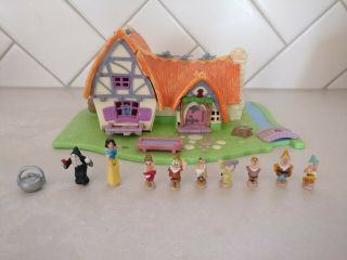 Vintage Polly Pocket Disney Snow White 7 Dwarves Cottage Complete Set