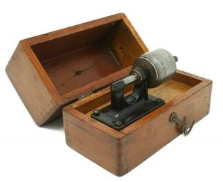 Vintage Brown & Sharpe Micrometer.  No 233.  Metric.  Patent 1923.  Boxed.  Rare.