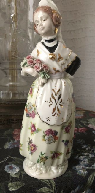 Nadal Lovely Vintage Spanish Lady.  Hand Made In Spain,  With Gold Accents.