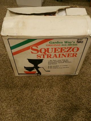 Vintage Garden Way Squeezo Food Mill Strainer Juicer W/box,  3 Screens