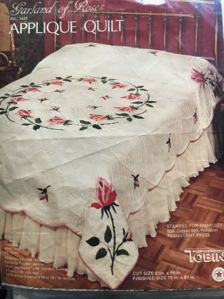 Vintage Garland Of Roses Quilt Kit By Tobin