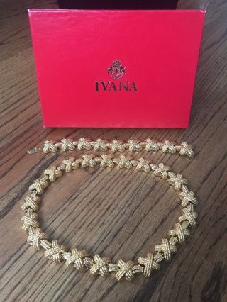 Ivana Trump York Gold Tone Necklace & Bracelet Matching Set