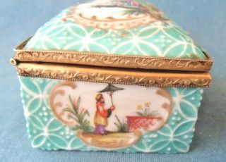 RARE & GERMAN/ MEISSEN CHINOISERIE DECORATED SNUFF BOX - HOEROLT ? 7
