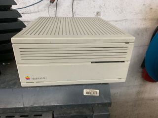 Vintage Apple Macintosh Iici Personal Computer.