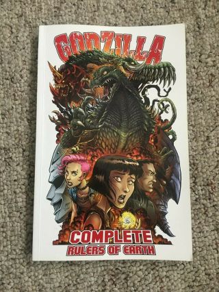 Godzilla Complete Rulers Of Earth Tpb (volume 1) Idw Comics Very Rare