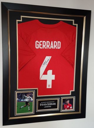 Rare Steven Gerrard Of England Signed Shirt Autorgrah Jersey Display