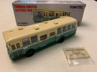 Tomica Limited Vintage Neo Lv - N09f Isuzu Bu04 Bus (nagoya Color) 1/64