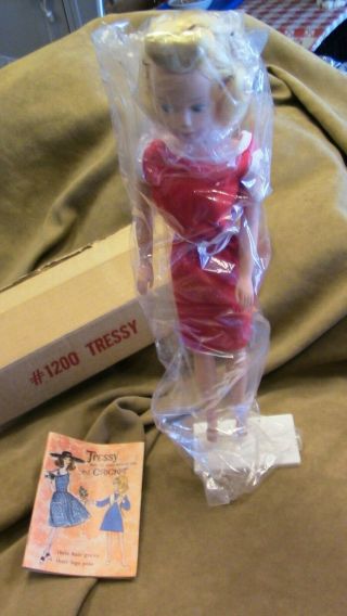 Vintage Tressy Doll With Shipper Box