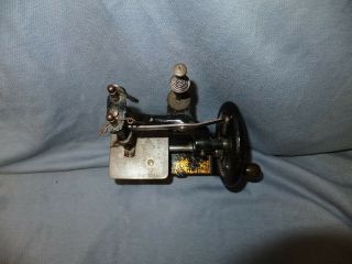 1900 ' s German Muller 10 TOY Sewing Machine w/Carry Case SMALL RARE 8