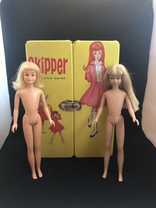 Vintage Barbies Skipper Dolls Carrying Case Little Sister And Skooter 2 Dolls