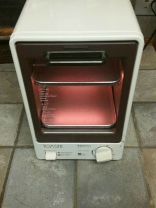 Vtg Sanyo Toastie Model Sk 2f (sk2f) Space Saver Toaster Oven Double Rack