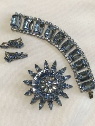 Vintage Weiss Signed Brooch Blue Rhinestones & Earring With Bracelet