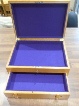 Vintage Oak Lined Collectors box with inner drawer,  lock & key 8