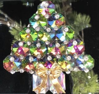 Vintage Rhinestone Rainbow Rivoli Glass Christmas Tree Pin Brooch Signed Laheir