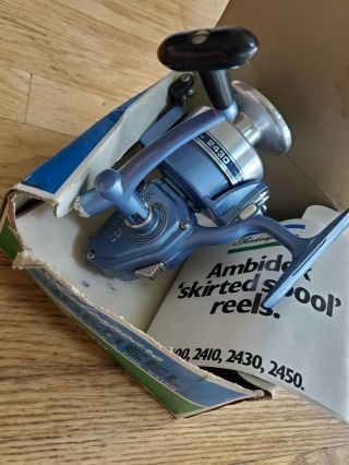 VINTAGE SHAKESPEARE FISHING REEL 2430 SKIRTED SPOOL & PAPERWORK Blue 4