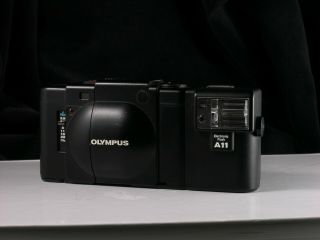 RARE nr Olympus XA 35mm compact rangefinder camera,  A11 flash 4