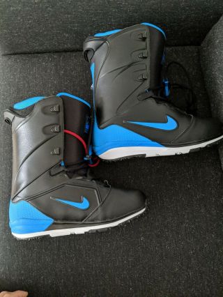 Mens Limited Rare Nike SB QS Lunarendor Snownoarding Boots Size 9 us men ' s 5