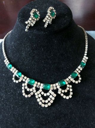 Great Square Cut Emerald Green/rhinestone Chain Necklace/earrings.  Beauty