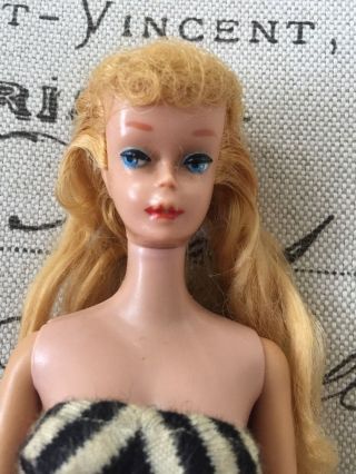 VTG Mattel Barbie 5 Ponytail Blue Eyeshadow B&W Swimsuit Soft Face Red Nails 2