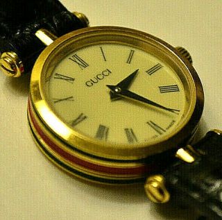 ⭐️classic Vintage Gucci Leather Watch Red And Green Gold Plated Timepeice⭐️
