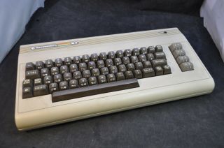 Vintage Commodore 64 and 1541 Floppy drive - - 3