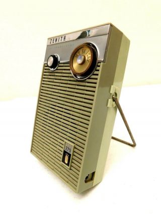 Vintage 1950s Old Antique Zenith Chrome Trim Transistor Radio & No Cracks