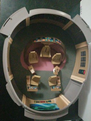 Vintage 1993 Star Trek The Next Generation Bridge Playset Playmates,  Figures