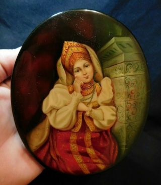 Vtg.  Fedoskino Russian Lacquer Box Traditional Girl Painted over Mother of Pearl 3