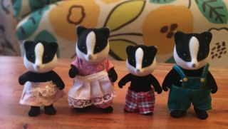 Calico Critters Vintage Skunk Family