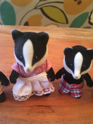 Calico Critters VINTAGE Skunk Family 2