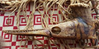 VINTAGE NATIVE AMERICAN PEACE PIPE AND BAG FISH HEAD ANTLER BEADS FEATHERS WOW 2