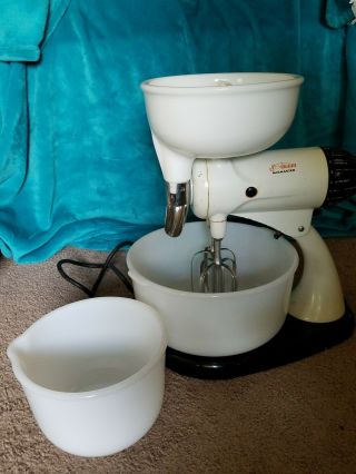 Vintage Sunbeam Mixmaster Model 11 W/ 2 Milk Glass Bowls,  Beaters,  Juicer,