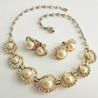 Signed Coro (pegasus) Vintage Pearl Gold Tn Rhinestone Necklace Earrings Set T32