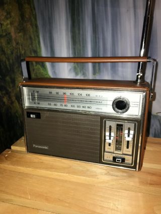 Vintage Panasonic Rf - 933 Am/fm Portable Radio Black Leather Case
