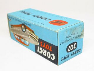 Corgi Toys 207 - Ultra Rare Factory Error Colour - Standard Vanguard III Saloon 10