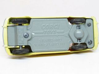 Corgi Toys 207 - Ultra Rare Factory Error Colour - Standard Vanguard III Saloon 7