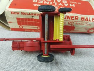 Vintage Advance Products Holland Hayliner Baler 9