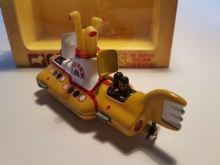 CORGI 803 ' THE BEATLES ' YELLOW SUBMARINE & BOX - 3