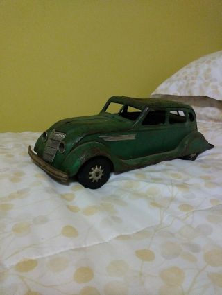 Kingsbury Chrysler Airflow 1935 model pressed steel sedan antique windup car toy 3