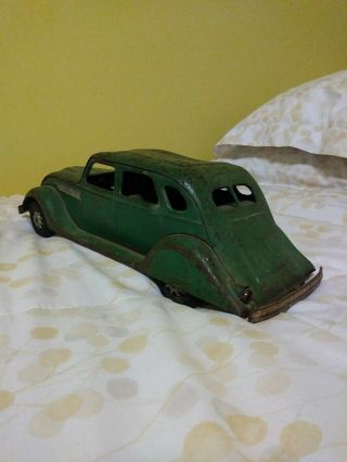 Kingsbury Chrysler Airflow 1935 model pressed steel sedan antique windup car toy 4