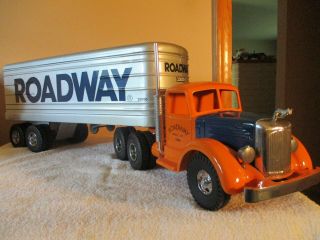 Smith Miller Custom Roadway Semi Truck
