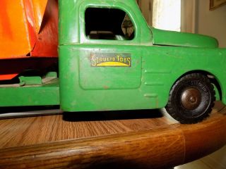 1950s STRUCTO PRESSED STEEL DUMP TRUCK IN ALL SHAPE 21 INCHES LONG 5