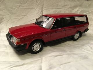 1:18 Volvo 240 Wagon Die Cast Model - - First Production Run - - Best Of Show Bos