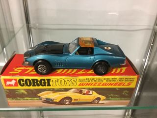 Corgi Toys 387 Chevrolet Corvette Sting Ray - Blue