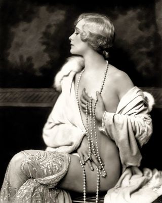 Art Deco Poster/print/16x20 Inch/ 1920 Ziegfeld Girl In Pearls/ Muriel Finley